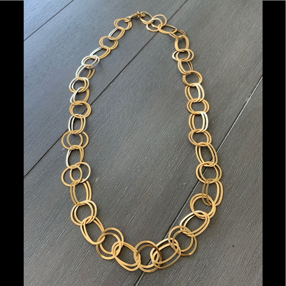 Gold chain necklace